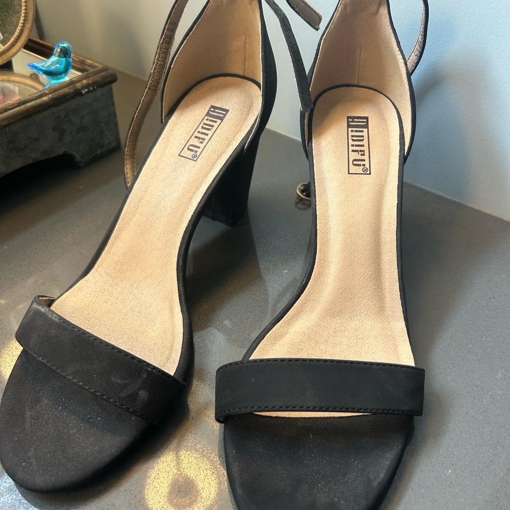 Chunky heel